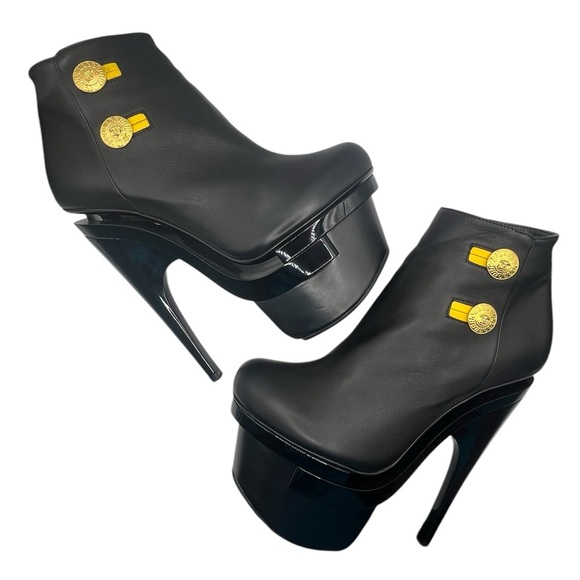 VERSACE Triple Platform Ankle Boots Black Leather Medusa Button 37.5EU 7.5US - Picture 7 of 16